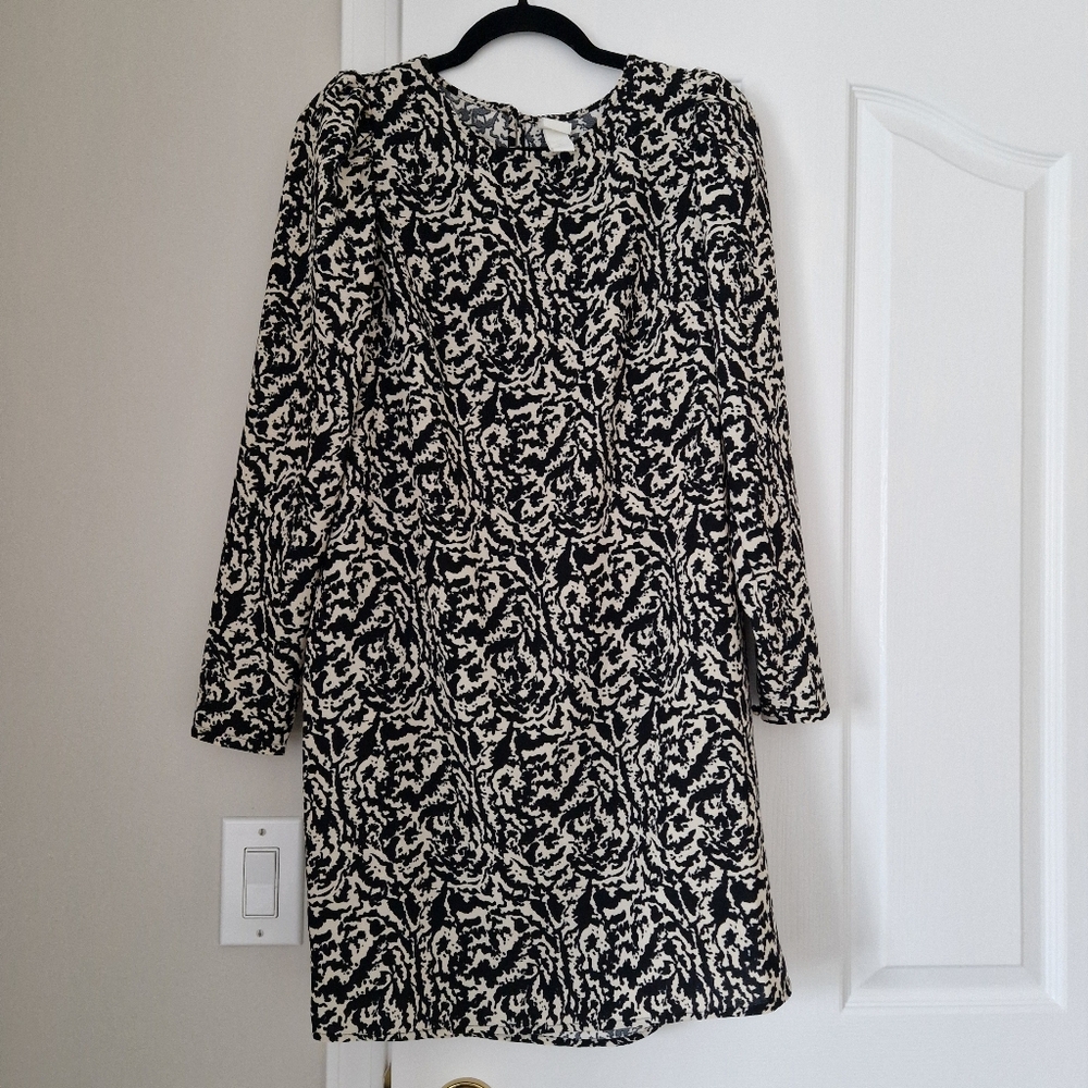 H&M Black and White Patterned Dress